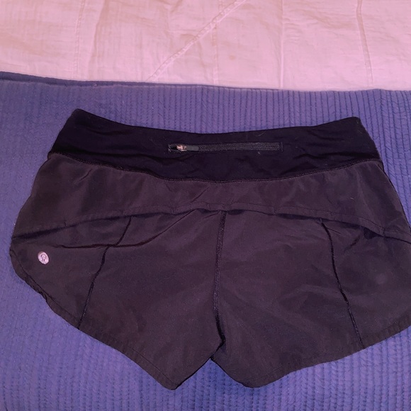 Speed up lulu lemon shorts - Picture 2 of 2